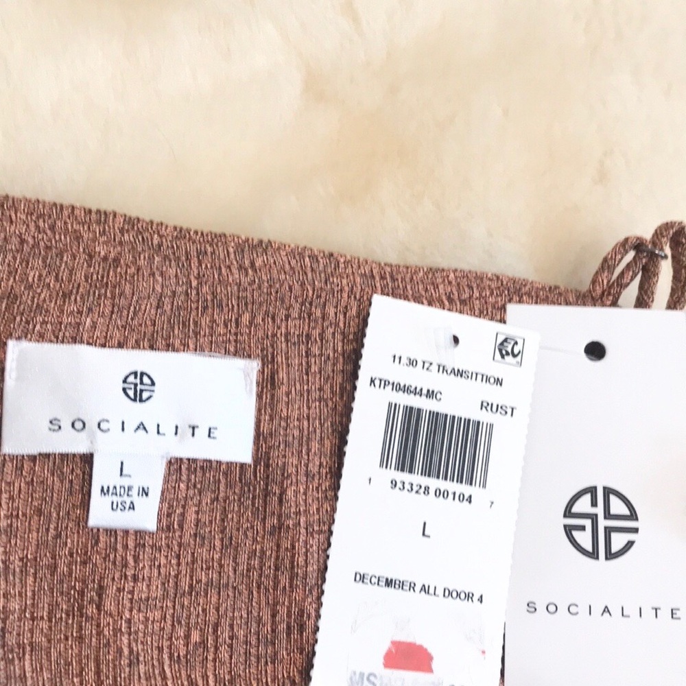 Socialite Rust Women’s Cami Top. - Picture 7 of 9